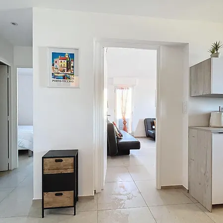 Pretty Cocoon With Harbour View *