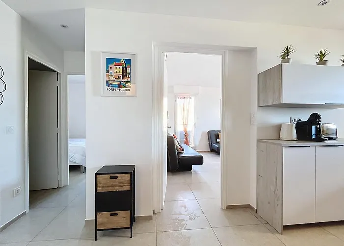 Pretty Cocoon With Harbour View *